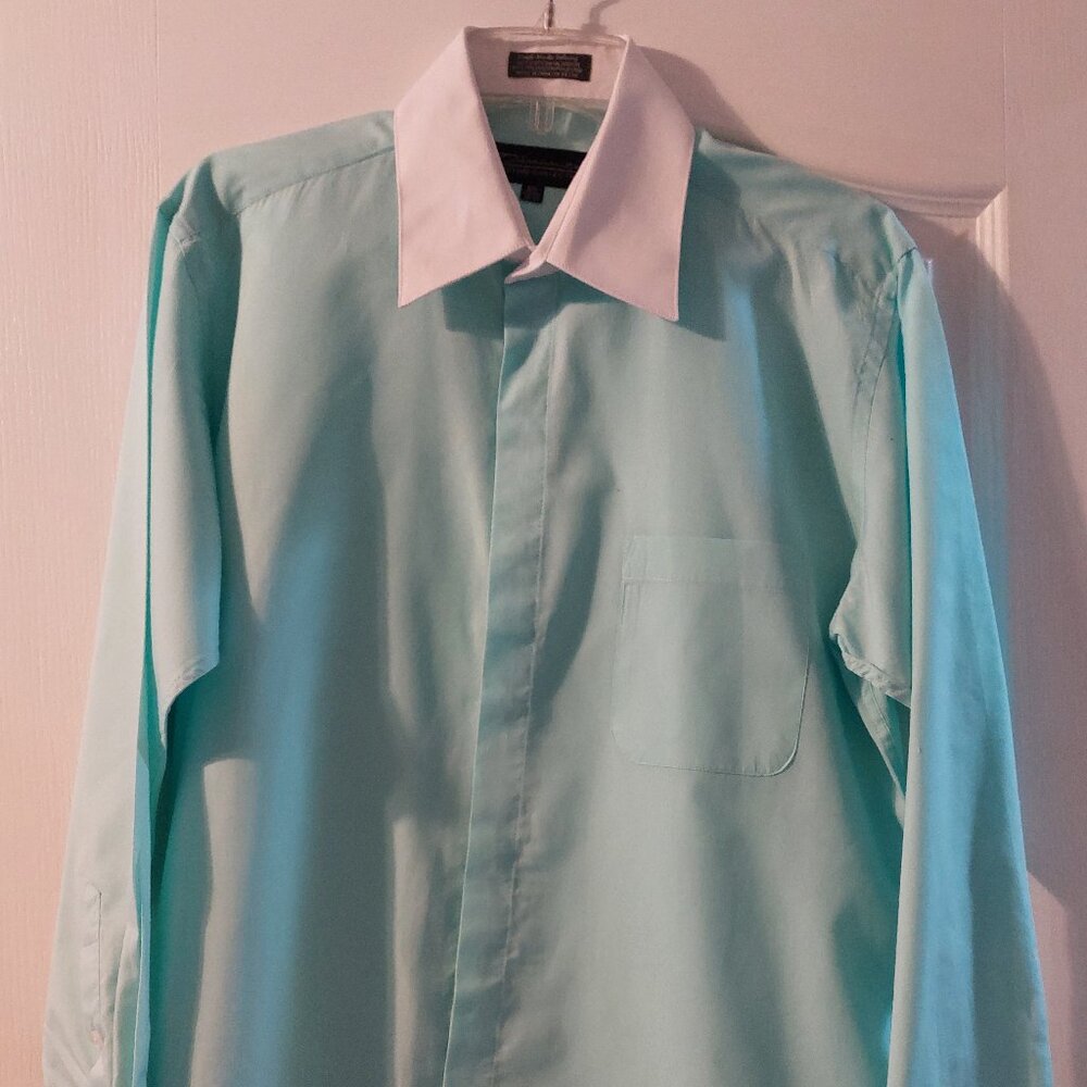 Mint Green Men's Button-Down Dress Shirt by D'amante Couture  Sz 15 1/2 (32-33)